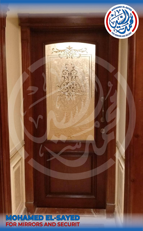 الحفر علي الزجاج